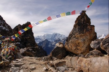 Nangpala Renjo-la Gokyo and Everest Base Camp Trekking