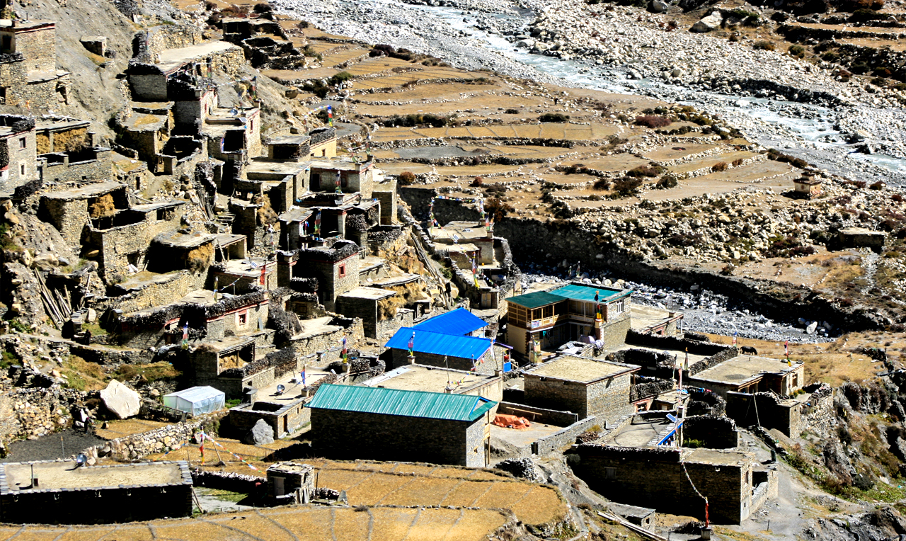 Nar Phu Valley Trek