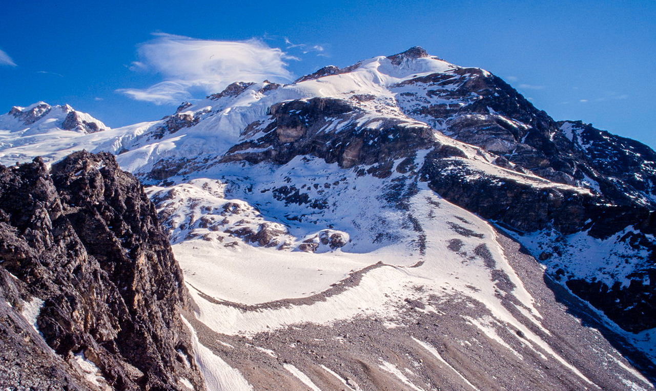 Book Yala Peak Climbing