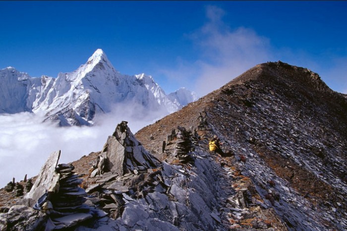 Book Chhukung Ri Peak