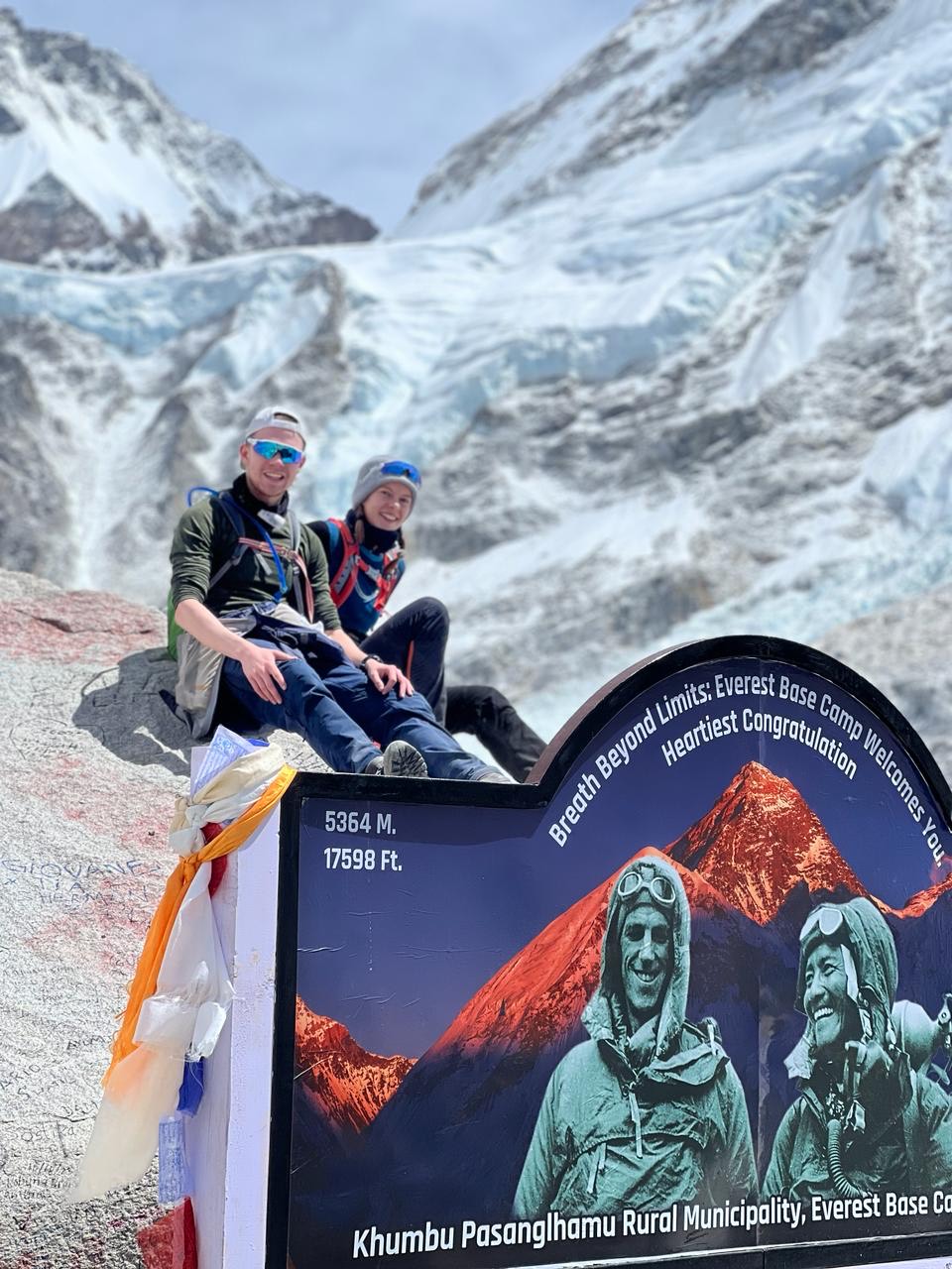 Book Everest budget trekking