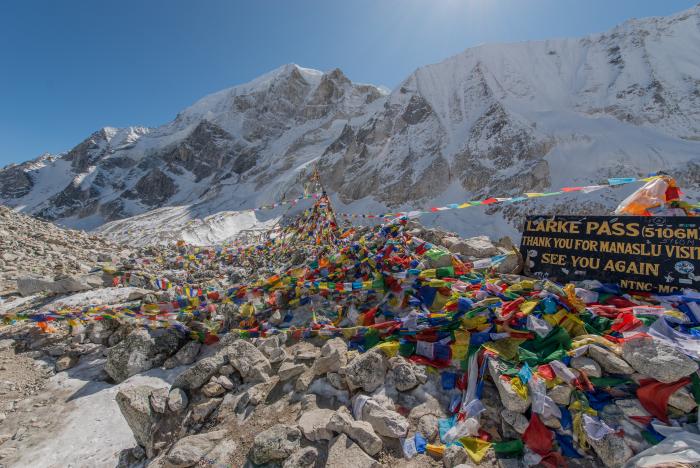 Book Manaslu Larke Pass Trek